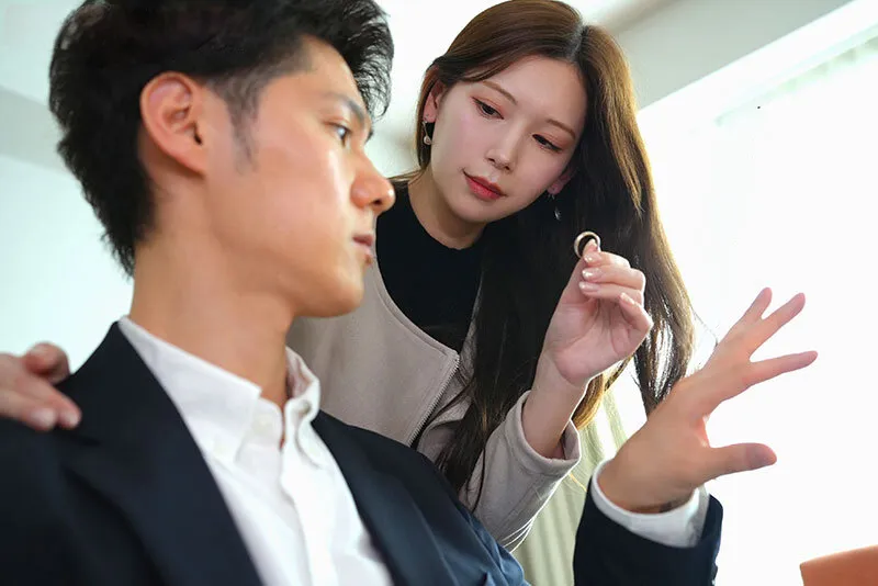 Bà xã đi đi giã ngoại, gã chồng ở nhà bị nhỏ em bà xã gạ xxx không trượt phát nào